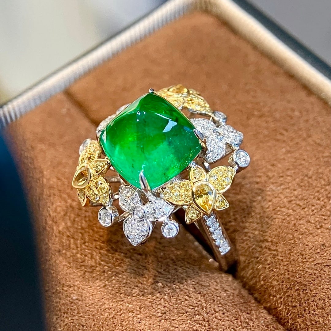 14k Gold 6.65 Ctw Vivid Green Natural Emerald & Diamond Ring - 4