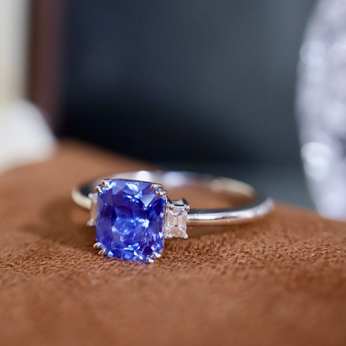 14k Gold 2.14 Ctw Natural Sapphire & Diamond Ring - 3