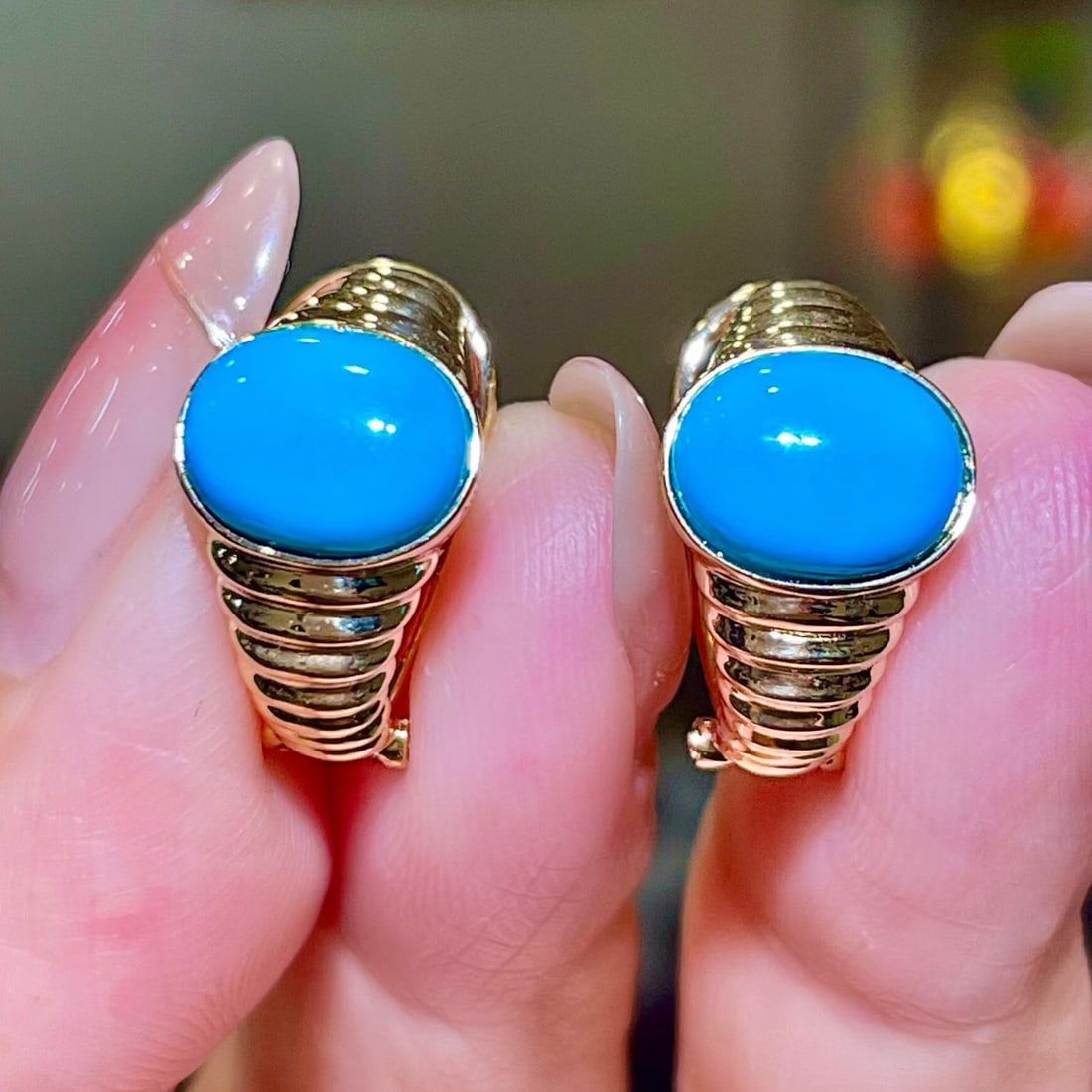 14k Gold 3.59 Ct Natural Blue Turquoise Earrings: Ref:231112393 // gold content:14k gold // main gemstone:blue turquoise // shape:oval // carat weight:3. 59ct // color:blue // treatment:natural // Condition: New Low Estimate: 4400.00 High Estimate: 6