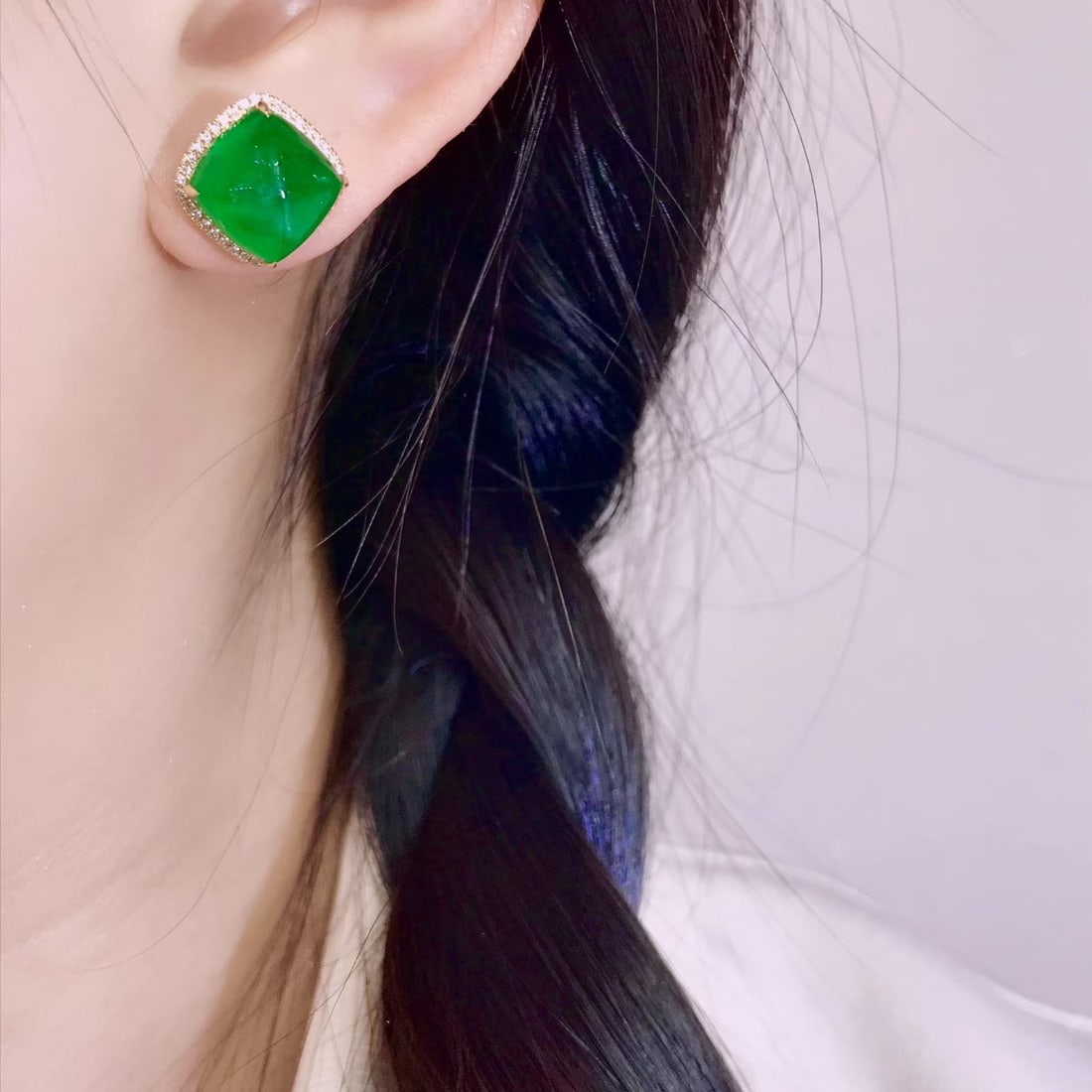 14k Gold 12.4 Ct Natural Emerald & Diamond Earrings - 4