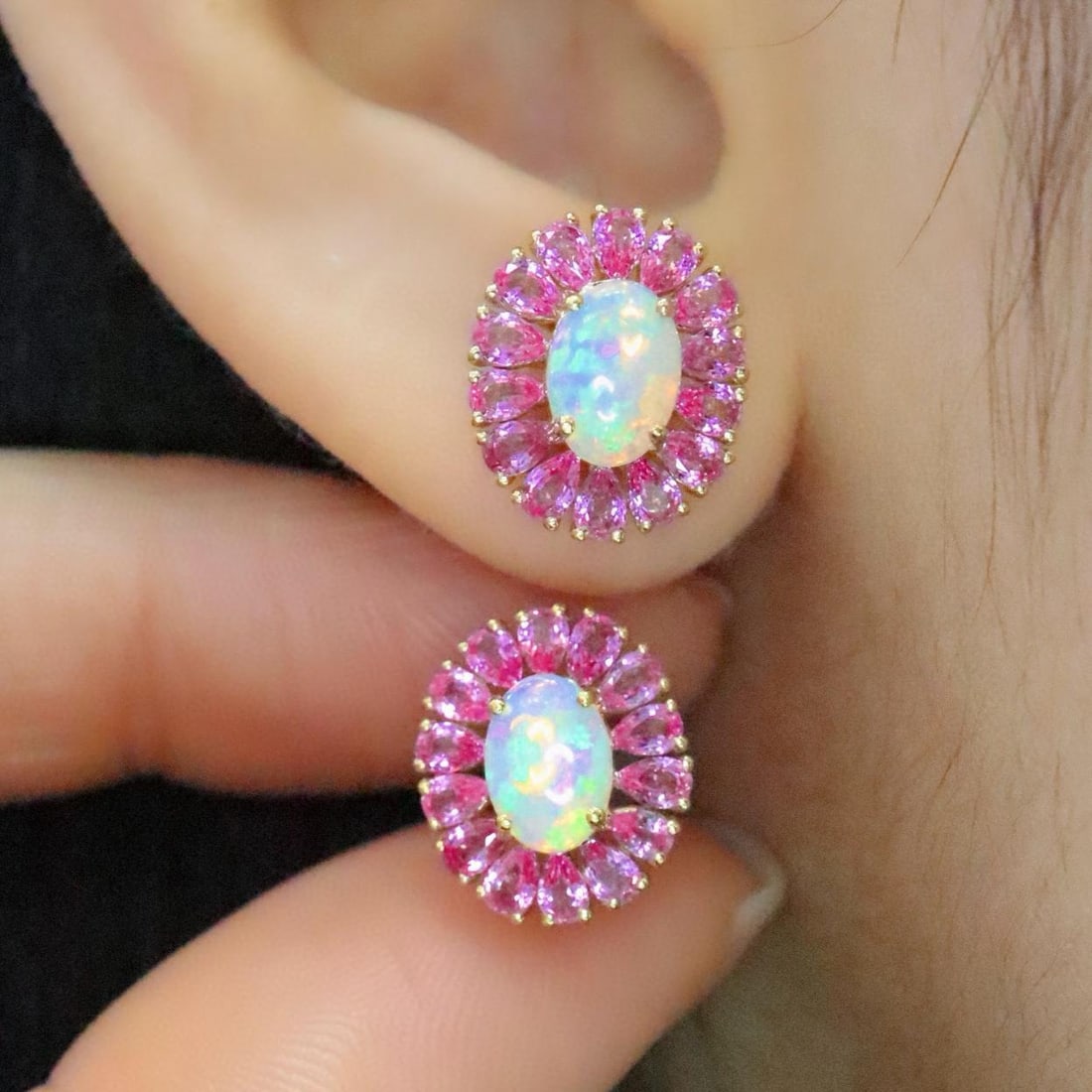 14k Gold 2.89 Ctw Natural Opal & Sapphire Earrings: Ref:231109035 // gold content:14k gold // main gemstone:opal // shape:oval // carat weight:0. 85ct // color:color // treatment:natural // // adjacent gemstone 2 : sapphire // number of stones:30 //