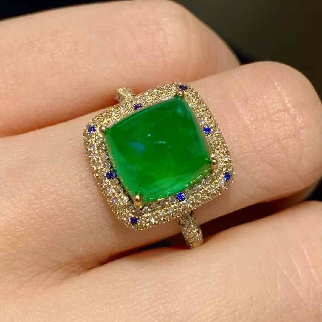14k Gold 4.5 Ct Vivid Green Natural Emerald & Diamond Ring - 6