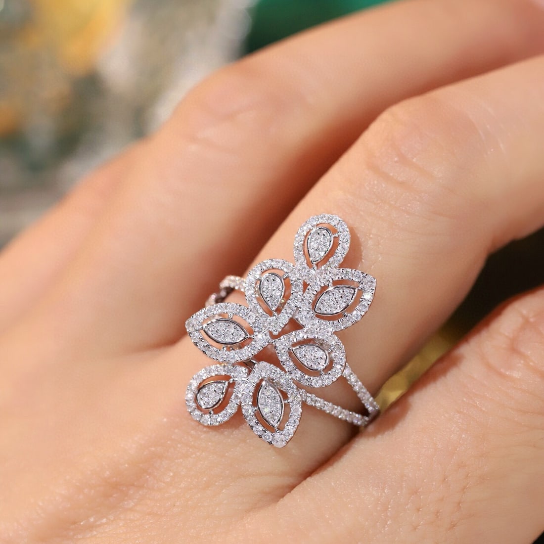 14k Gold 0.7 Ct Natural H Diamond Ring - 4