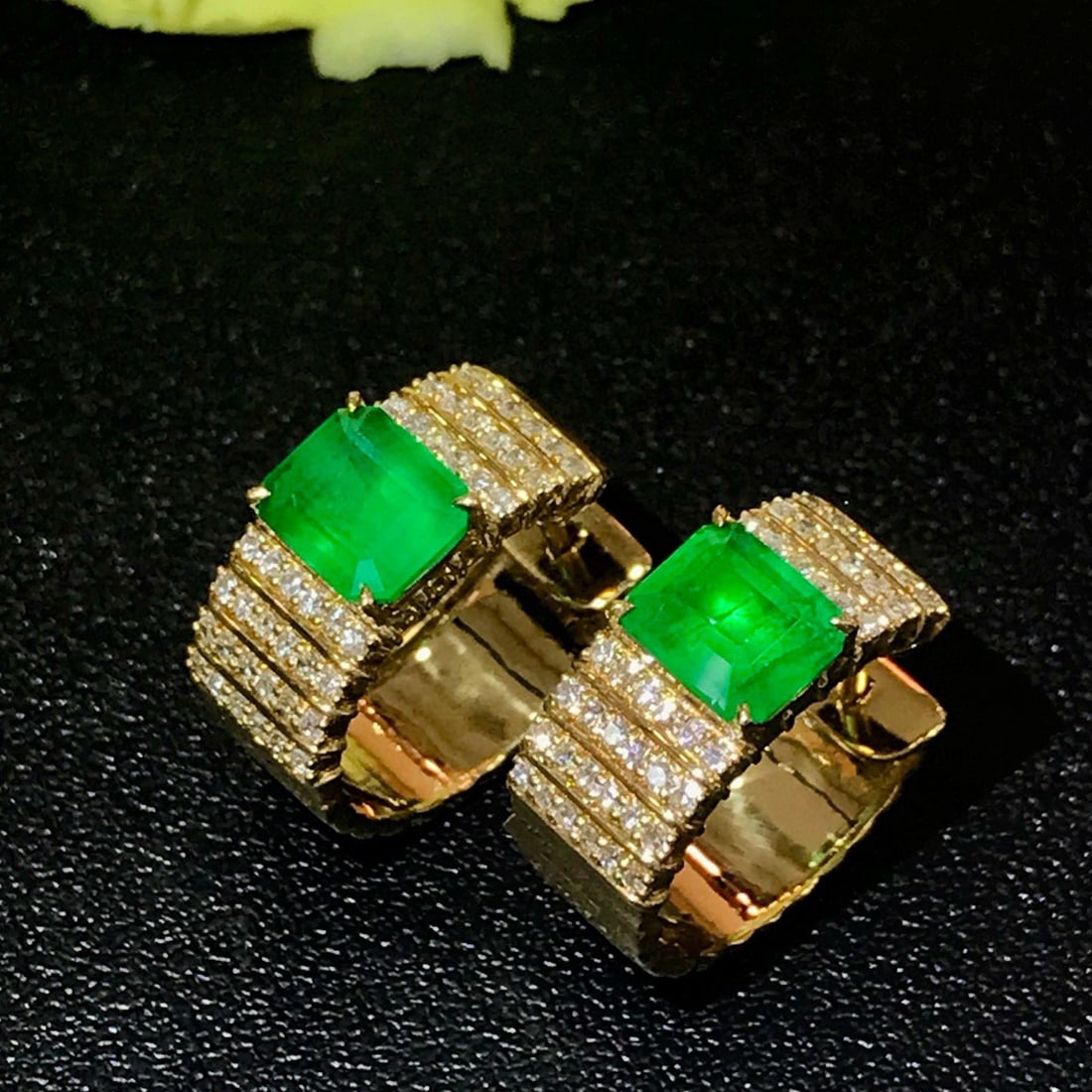 14k Gold 2.93 Ctw Vivid Green Natural Emerald & Diamond Earrings - 4