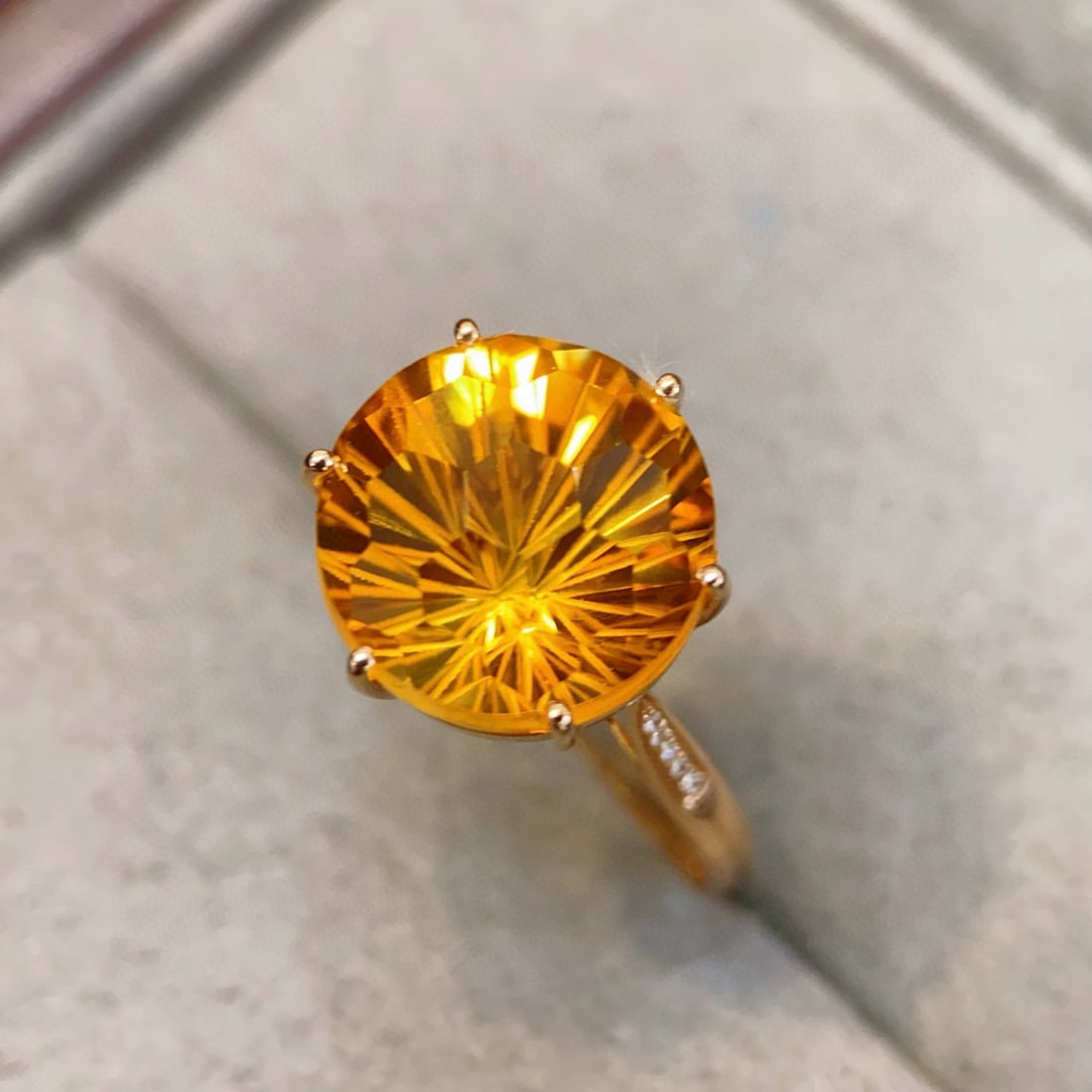 14k Gold 7.28 Ctw Natural Citrine & Diamond Ring: Ref:231109143 // gold content:14k gold // ring size:7. 25us // // main gemstone:citrine // shape:round // carat weight:7. 25ct // color:yellow // treatment:natural // cut grade:g // // adjacent
