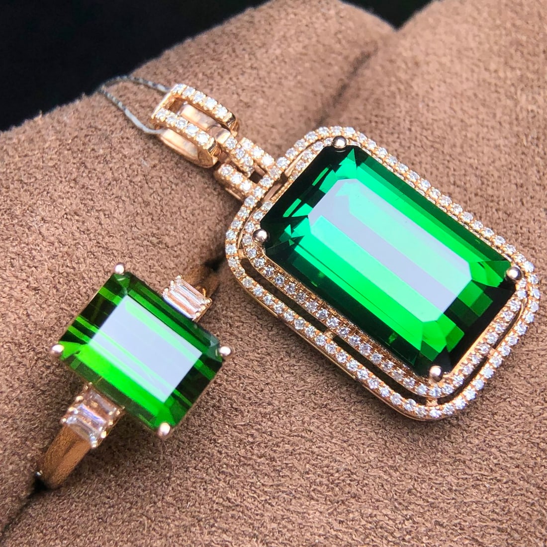 14k Gold 13.99 Ct Natural Tourmaline & Diamond Jewelry Set - 3