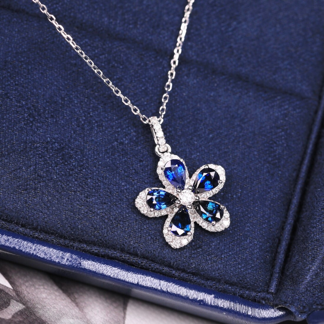 14k Gold 1.35 Ct Natural Sapphire & Diamond Necklace: Ref:231110043 // gold content:14k gold // main gemstone:sapphire // shape:pear // carat weight:1. 35ct // color:blue // treatment:natural // // adjacent gemstone 2 : diamond // shape:round // clarity