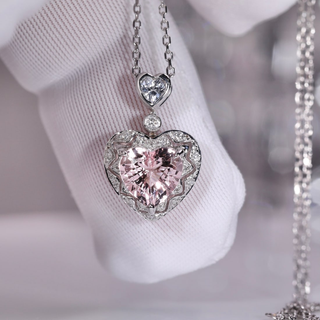 14k Gold 0.89 Ct Natural Morganite & Diamond & Sapphire Necklace - 3