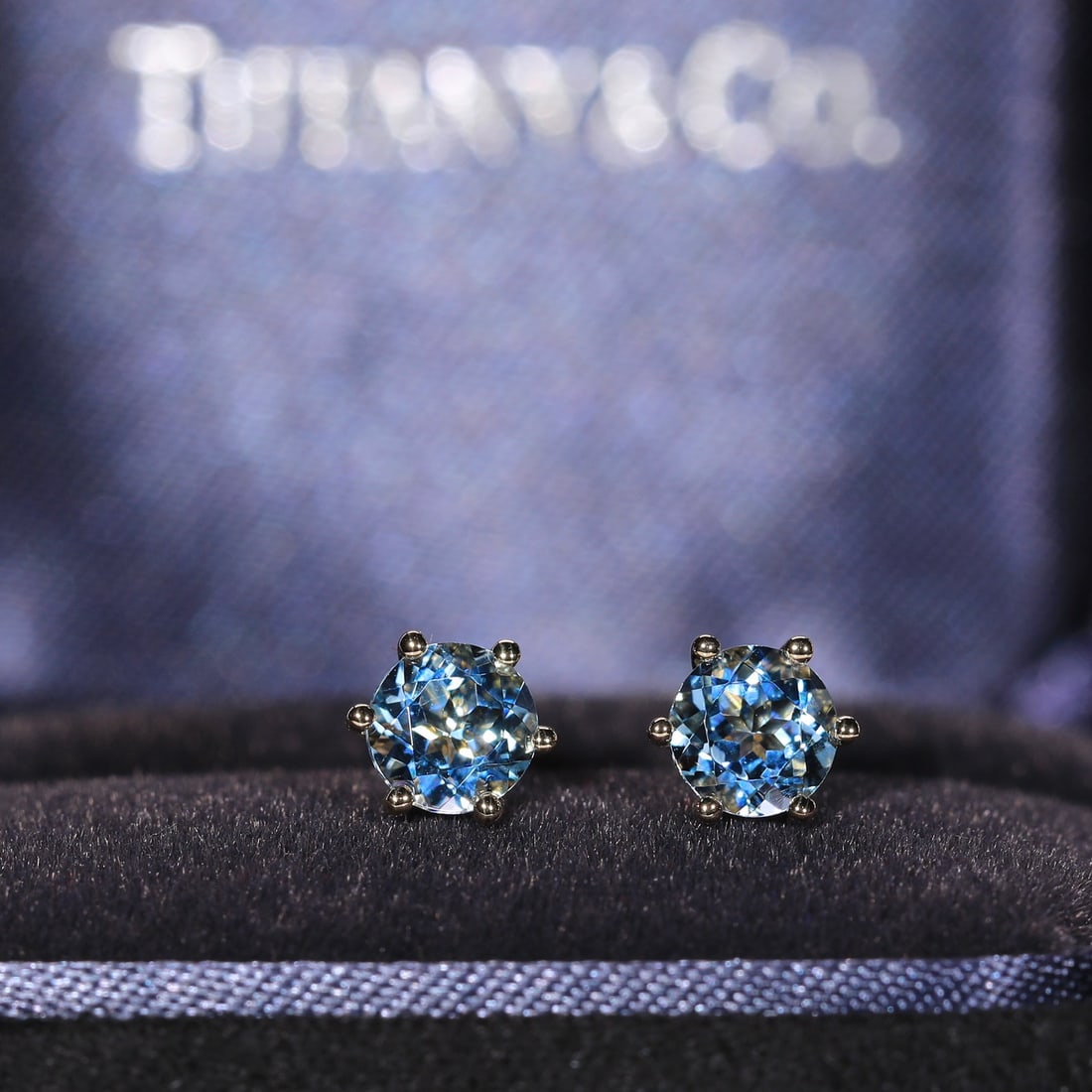 14k Gold 1.17 Ct Natural Aquamarine Earrings - 4