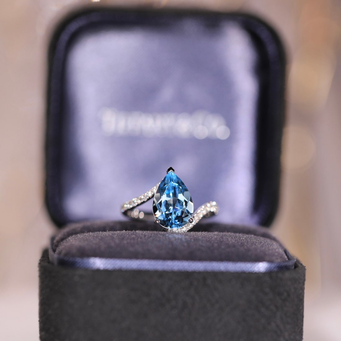 14k Gold 2.17 Ct Natural Aquamarine & Diamond Ring - 8