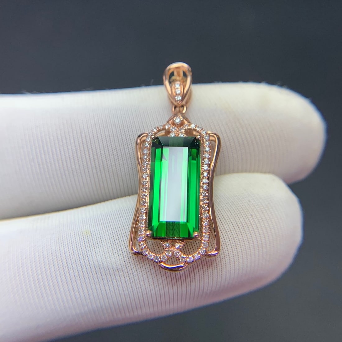 14k Gold 4.1 Ct Natural Tourmaline & Diamond Pendant( Without Chain ) - 9