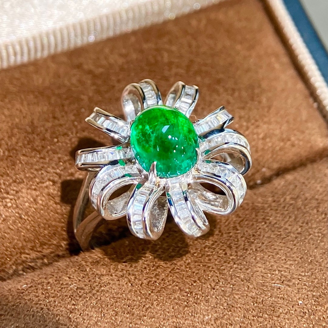 14k Gold 2.45 Ctw Vivid Green Natural Emerald & Diamond Ring - 3