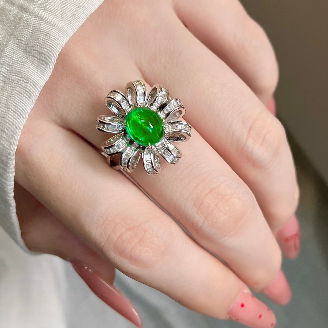 14k Gold 2.45 Ctw Vivid Green Natural Emerald & Diamond Ring - 5