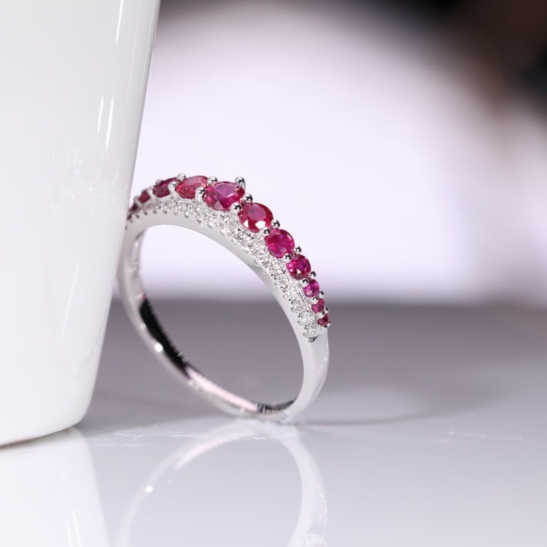 14k Gold 0.68 Ctw Natural Ruby & Diamond Ring - 5