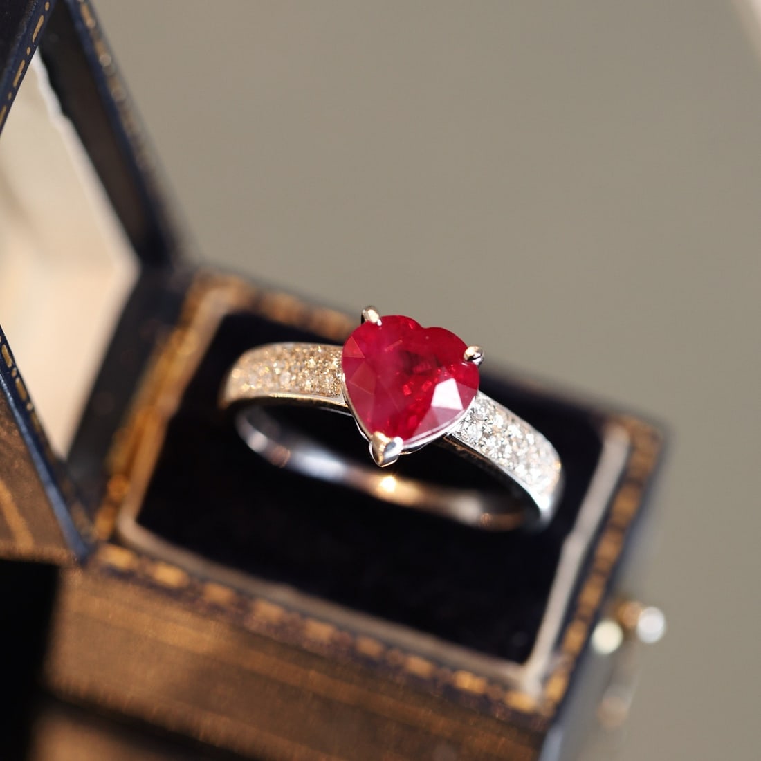 14k Gold 2.31 Ctw Natural Ruby & Diamond Ring - 3