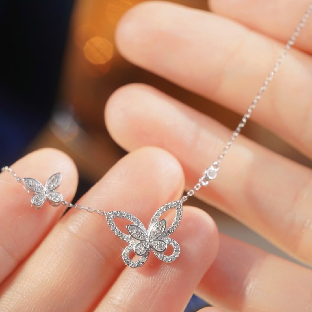 14k Gold 0.32 Ct Natural H Diamond & Butterfly Necklace: Ref:231110176 // gold content:14k gold // main gemstone:diamond // shape:round // carat weight:0. 32ct // clarity grade:vs-si // color:h // treatment:natural // cut grade:g // Condition: New Low