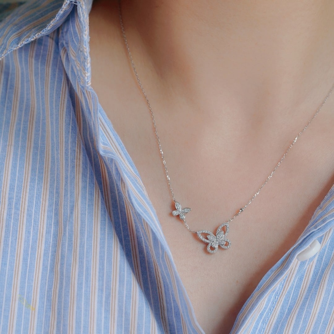 14k Gold 0.32 Ct Natural H Diamond & Butterfly Necklace - 2