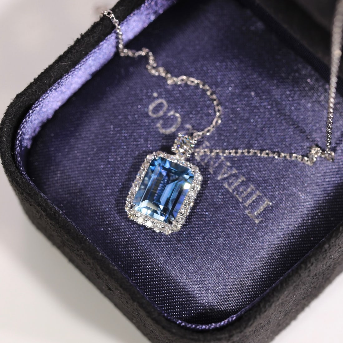14k Gold 2.52 Ctw Natural Aquamarine & Diamond Pendant( Without Chain ) - 4
