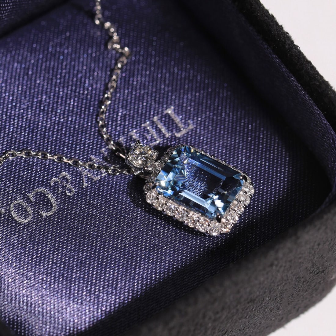 14k Gold 2.52 Ctw Natural Aquamarine & Diamond Pendant( Without Chain ) - 6