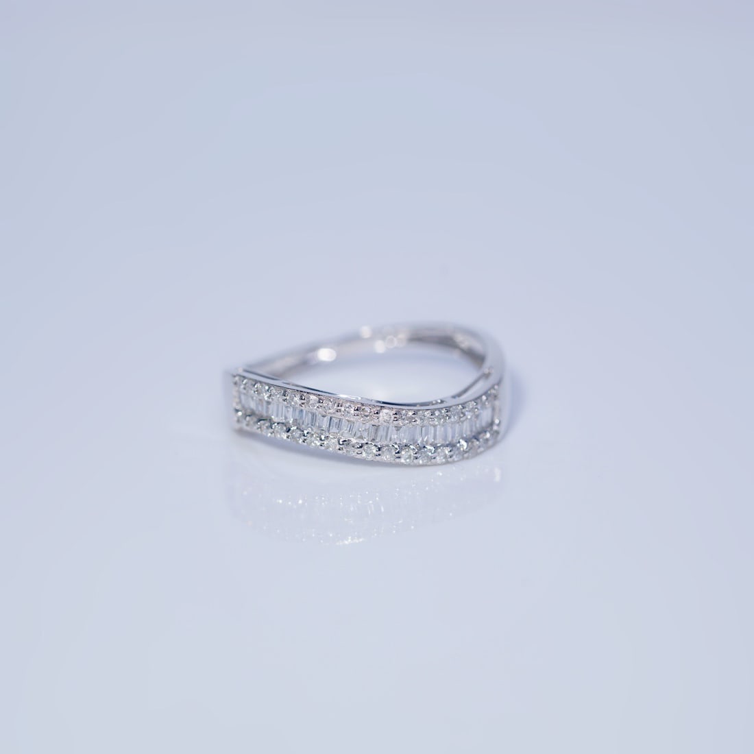 14k Gold 0.45 Ct Natural H Diamond Ring - 4