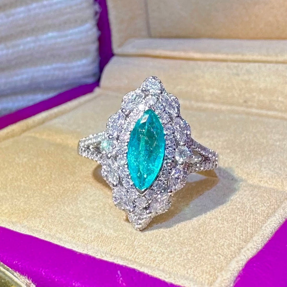 14k Gold 1.34 Ctw Natural Paraiba Tourmaline & Diamond Ring - 2