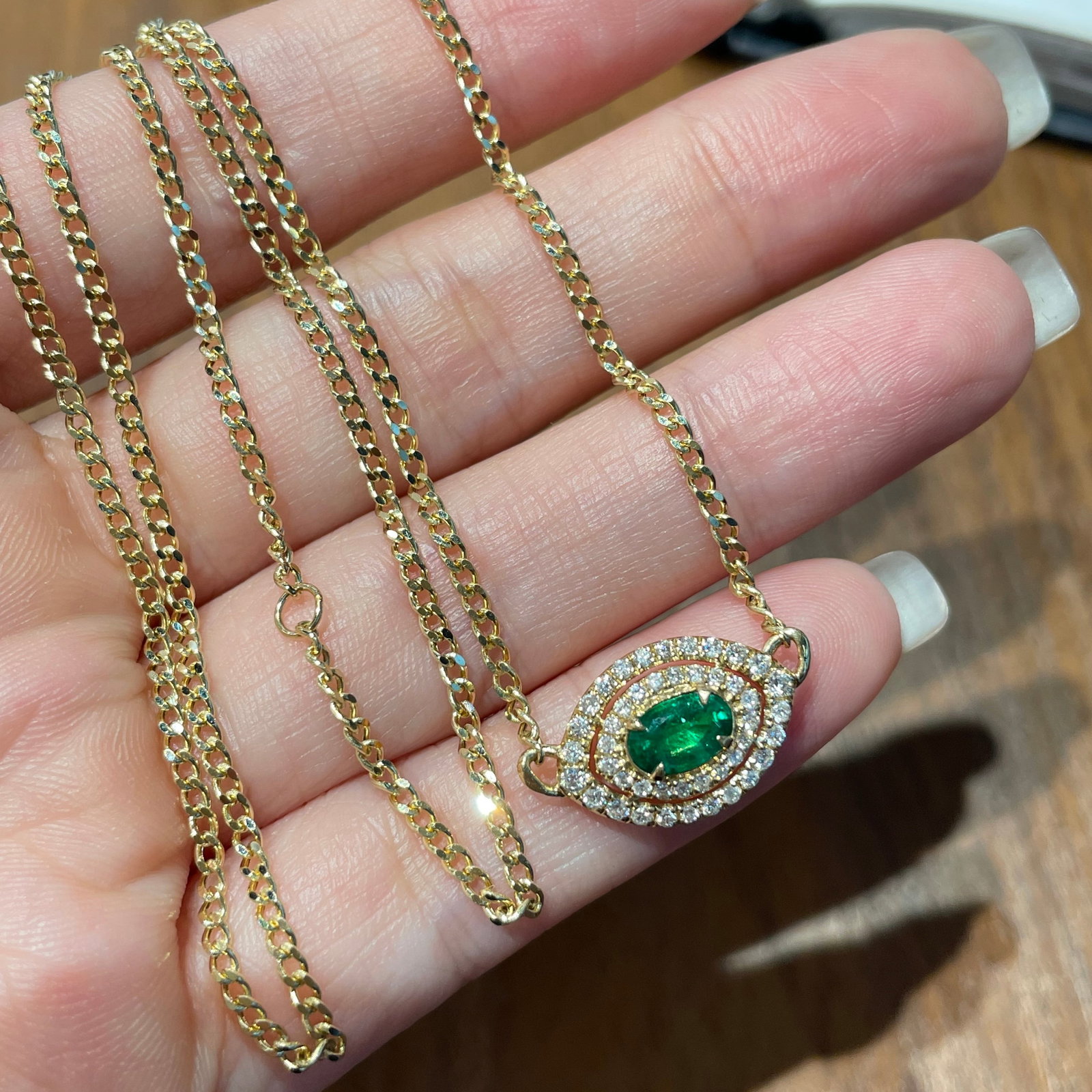 14k Gold 0.55 Ct Vivid Green Natural Emerald & Diamond Necklace - 5