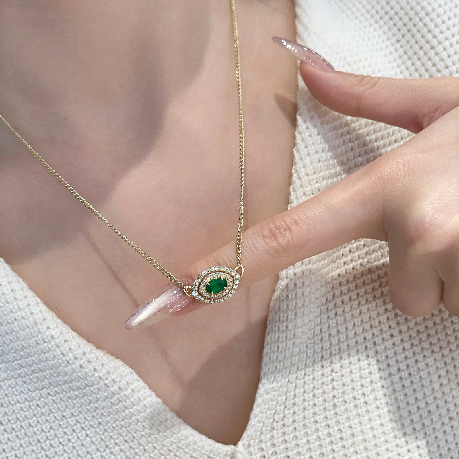 14k Gold 0.55 Ct Vivid Green Natural Emerald & Diamond Necklace - 6