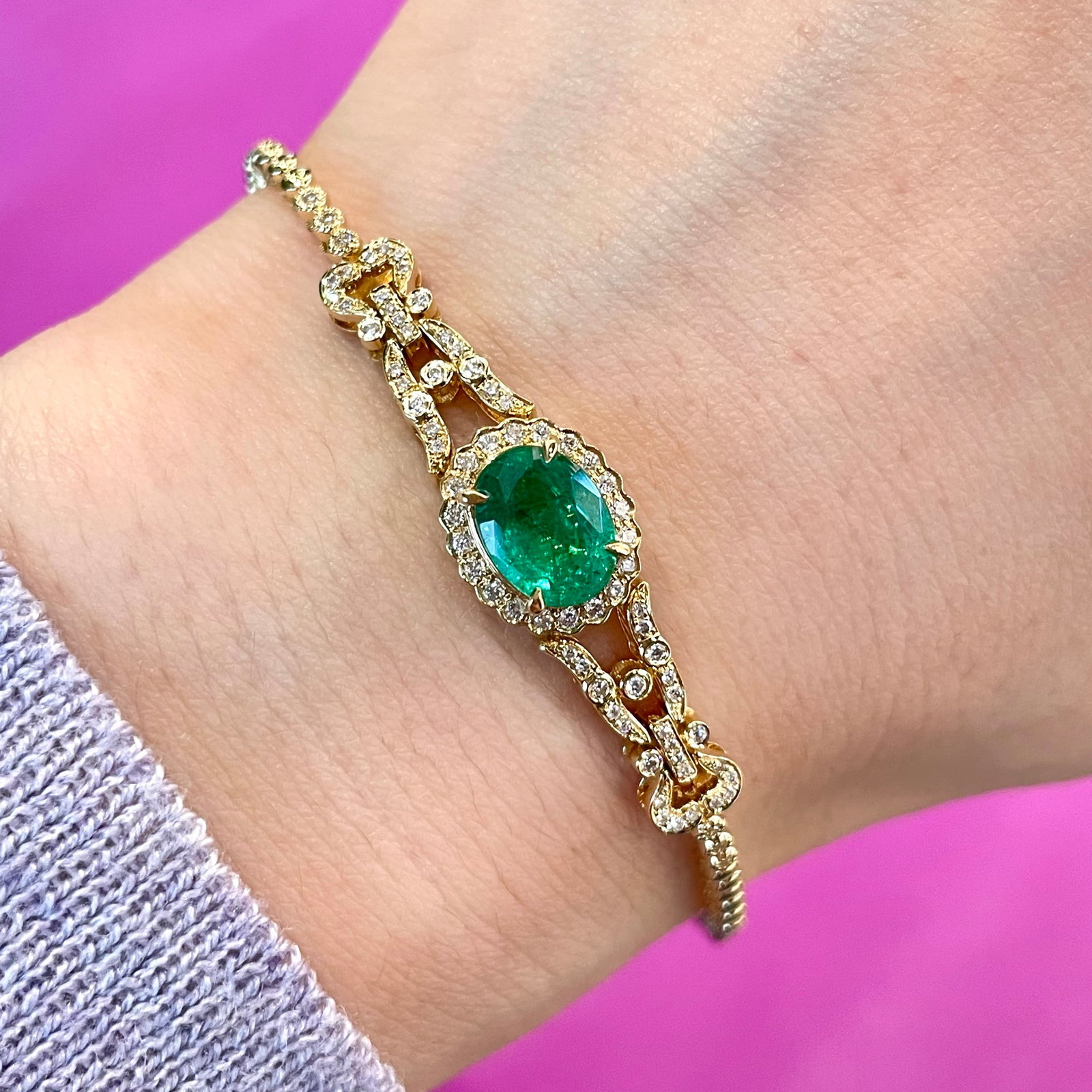 14k Gold 1.4 Ct Vivid Green Natural Emerald & Diamond Bracelet - 4