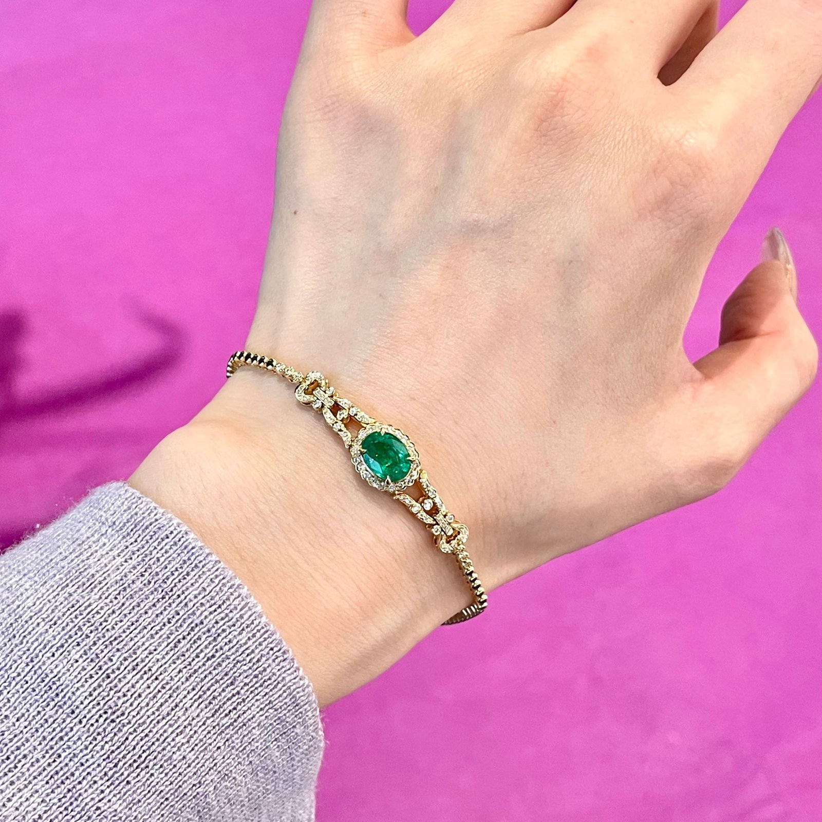 14k Gold 1.4 Ct Vivid Green Natural Emerald & Diamond Bracelet - 5