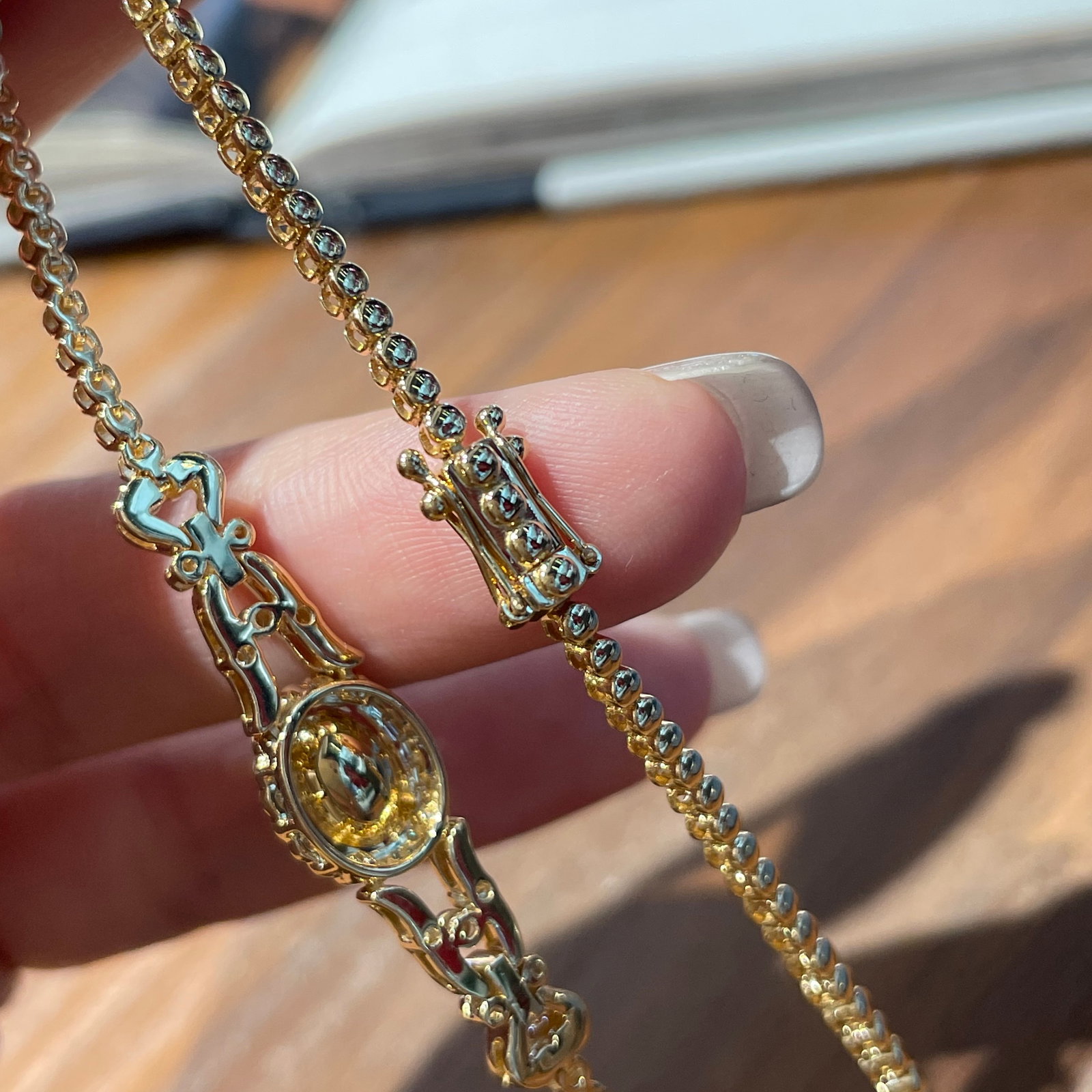 14k Gold 1.4 Ct Vivid Green Natural Emerald & Diamond Bracelet - 7