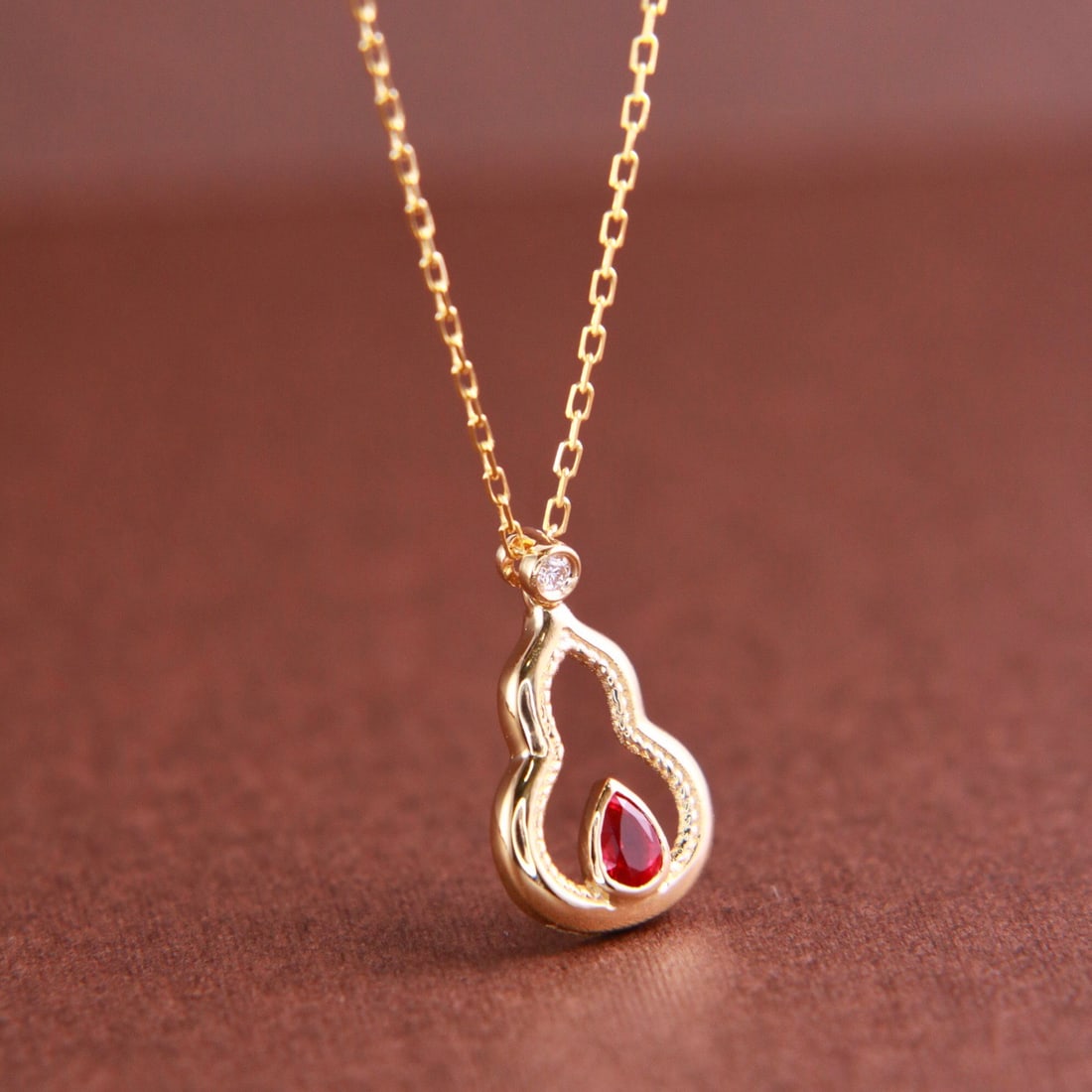14k Gold 0.16 Ctw Natural Ruby & Diamond Necklace - 2