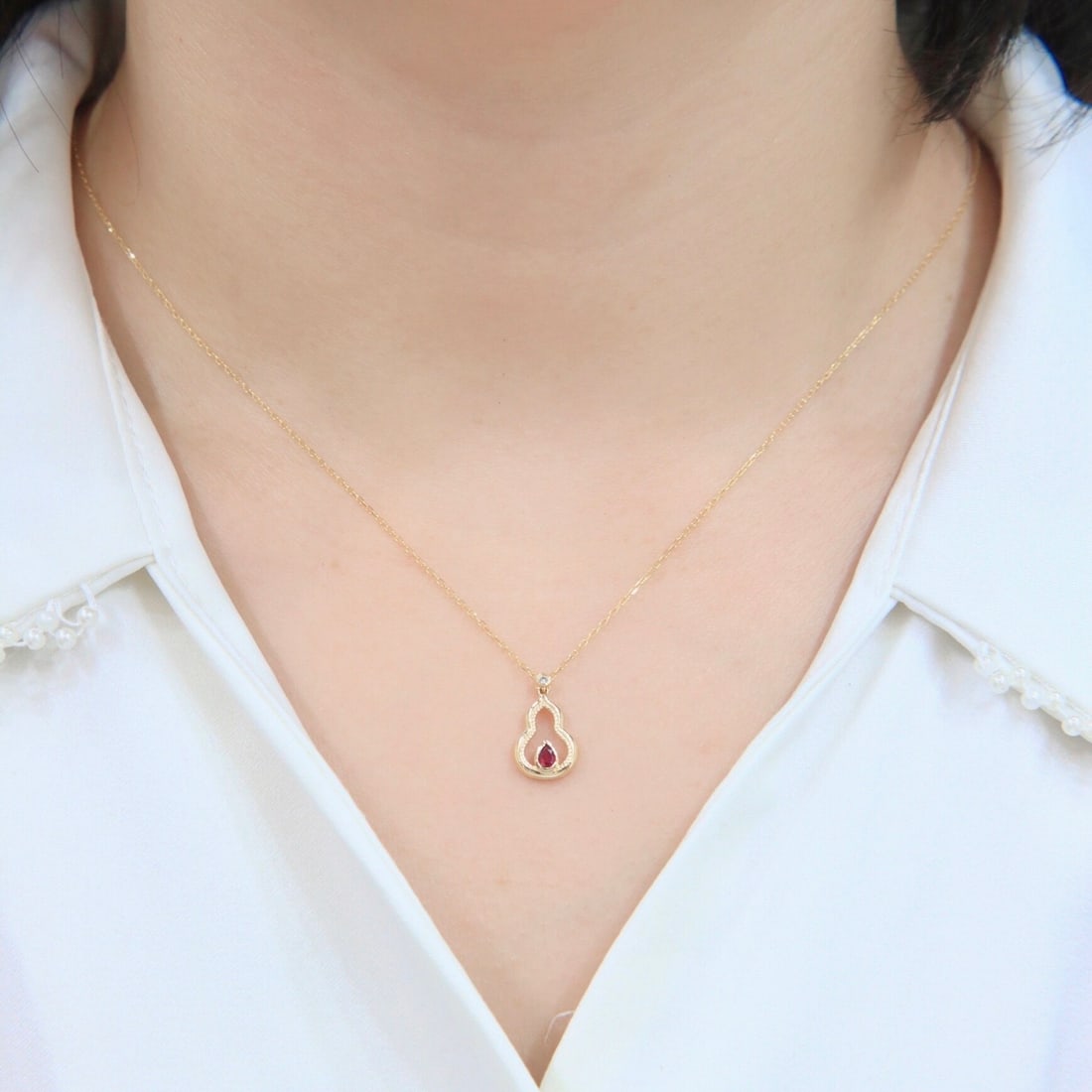 14k Gold 0.16 Ctw Natural Ruby & Diamond Necklace - 5
