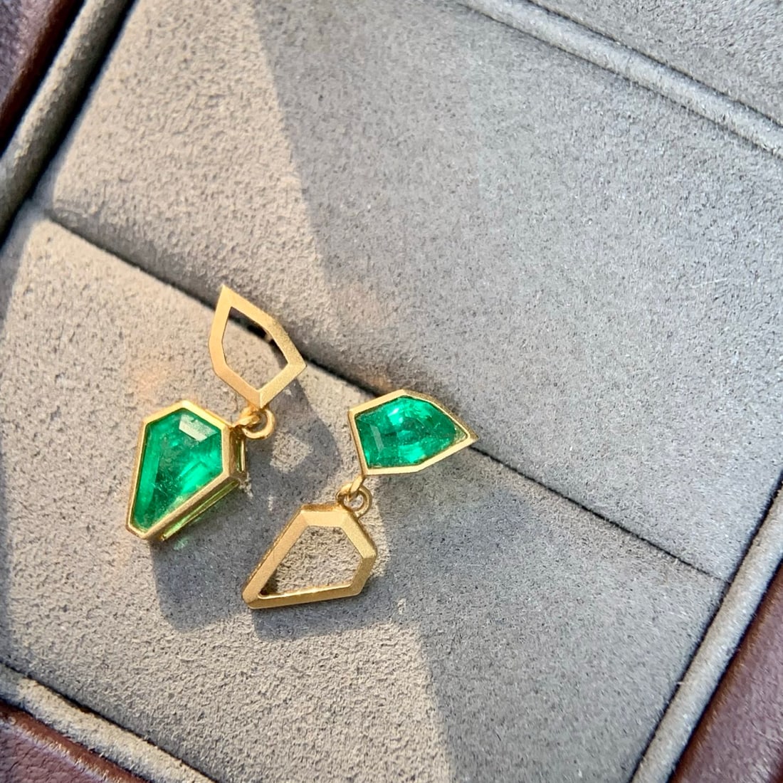 14k Gold 1.17 Ct Natural Green Diamond Earrings - 2