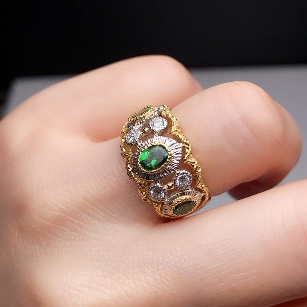 14k Gold 1.04 Ctw Vivid Green Natural Tsavorite & Diamond Ring - 2