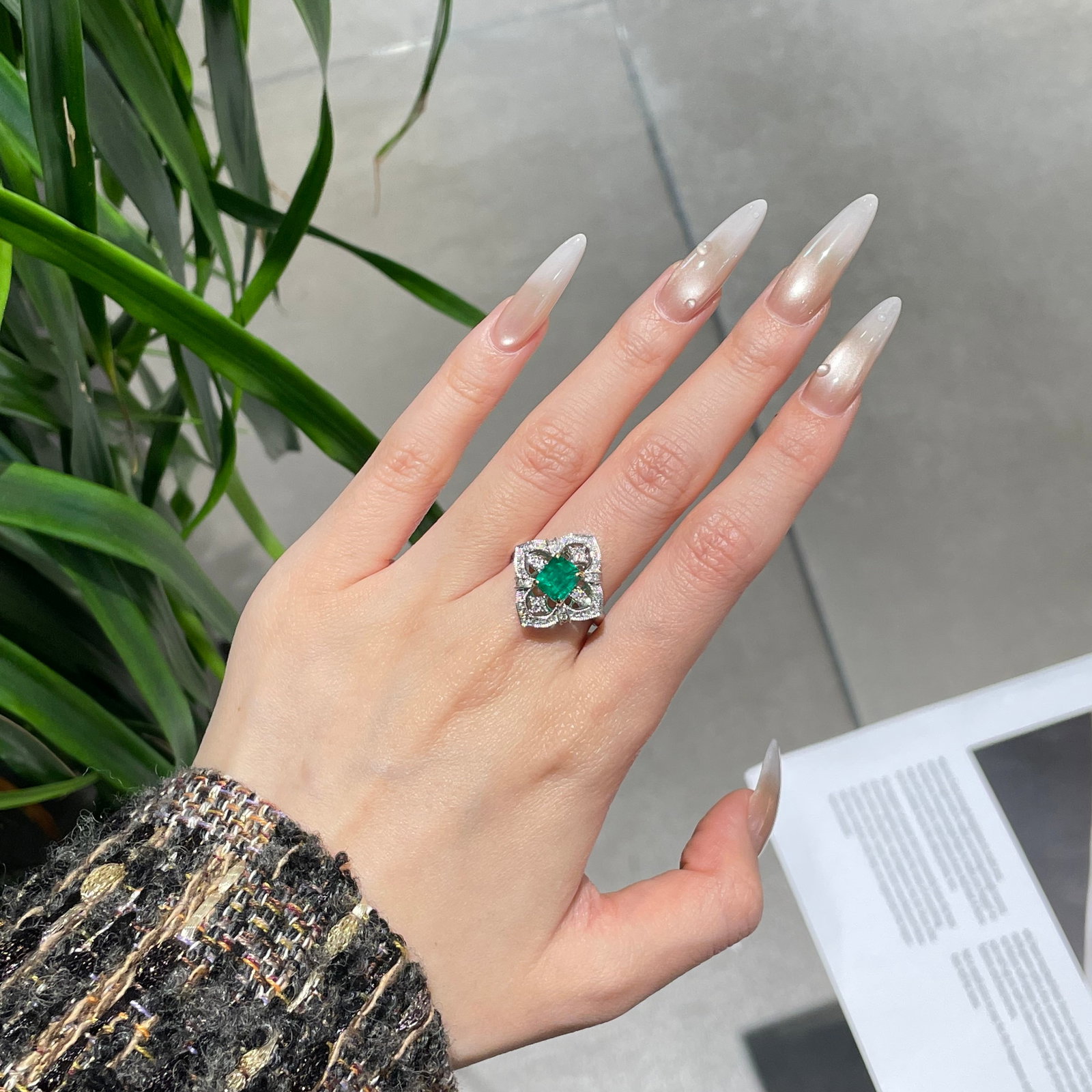 14k Gold 1.3 Ct Vivid Green Natural Emerald & Diamond Ring - 5