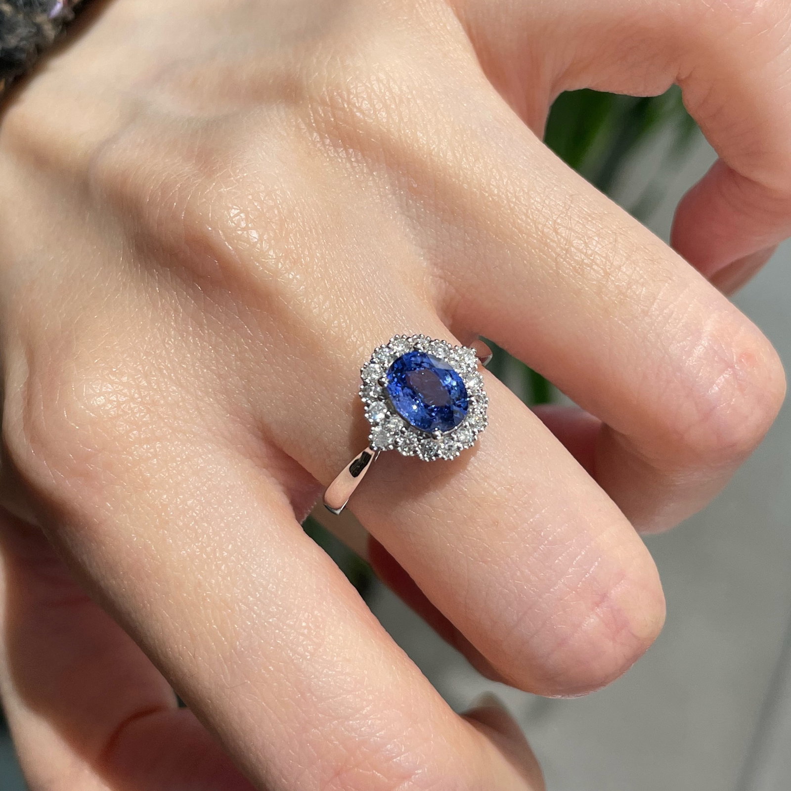 14k Gold 1.33 Ct Natural Sapphire & Diamond Ring - 4