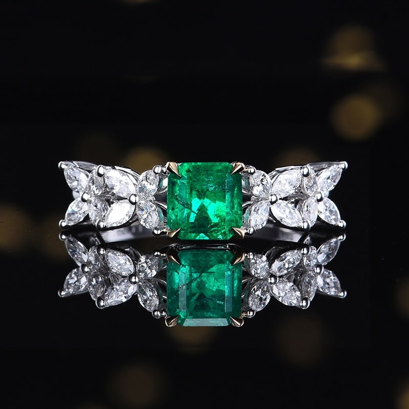 14k Gold 1.74 Ctw Vivid Green Natural Emerald & Diamond Ring: Ref:231110247 // gold content:14k gold // ring size:7. 25us // // main gemstone:emerald // shape:octagonal // carat weight:1. 15ct // color:vivid green // treatment:natural // // adjacent gemstone 2 :