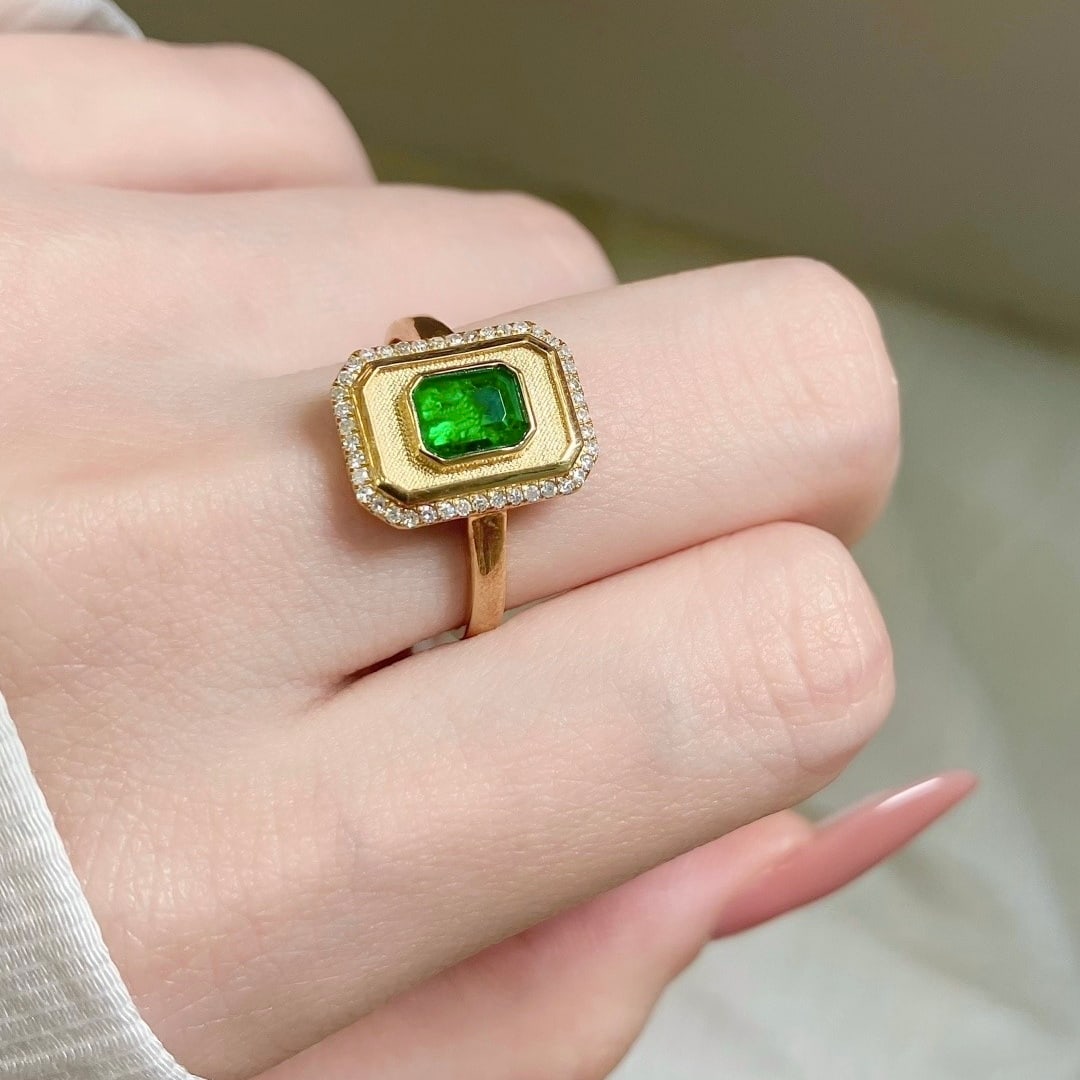 14k Gold 1.72 Ctw Vivid Green Natural Emerald & Diamond Ring - 7