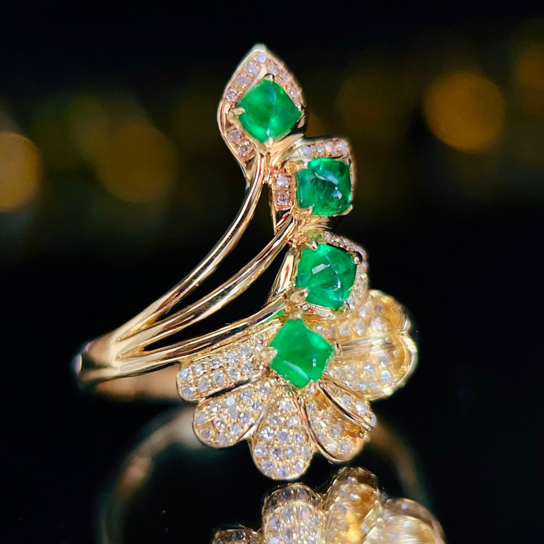 14k Gold 0.76 Ct Vivid Green Natural Emerald & Diamond Ring - 2