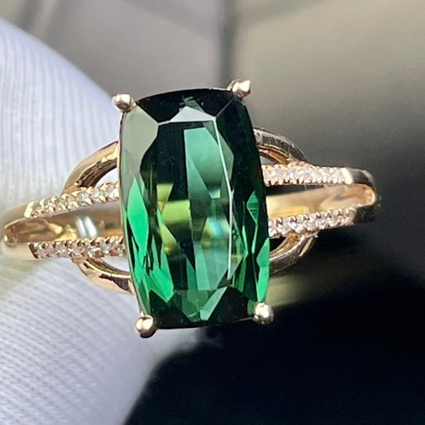 14k Gold 3.86 Ct Natural Tourmaline & Diamond Ring: Ref:231110309 // gold content:14k gold // ring size:7. 25us // // main gemstone:tourmaline // shape:cushion // carat weight:3. 86ct // color:green // treatment:natural // // adjacent gemstone 2 :