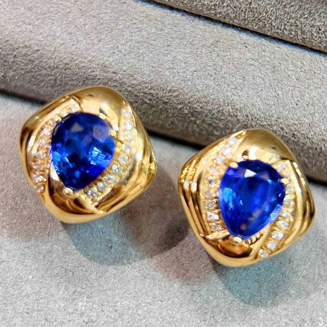 14k Gold 1.69 Ctw Natural Sapphire & Diamond Earrings - 4