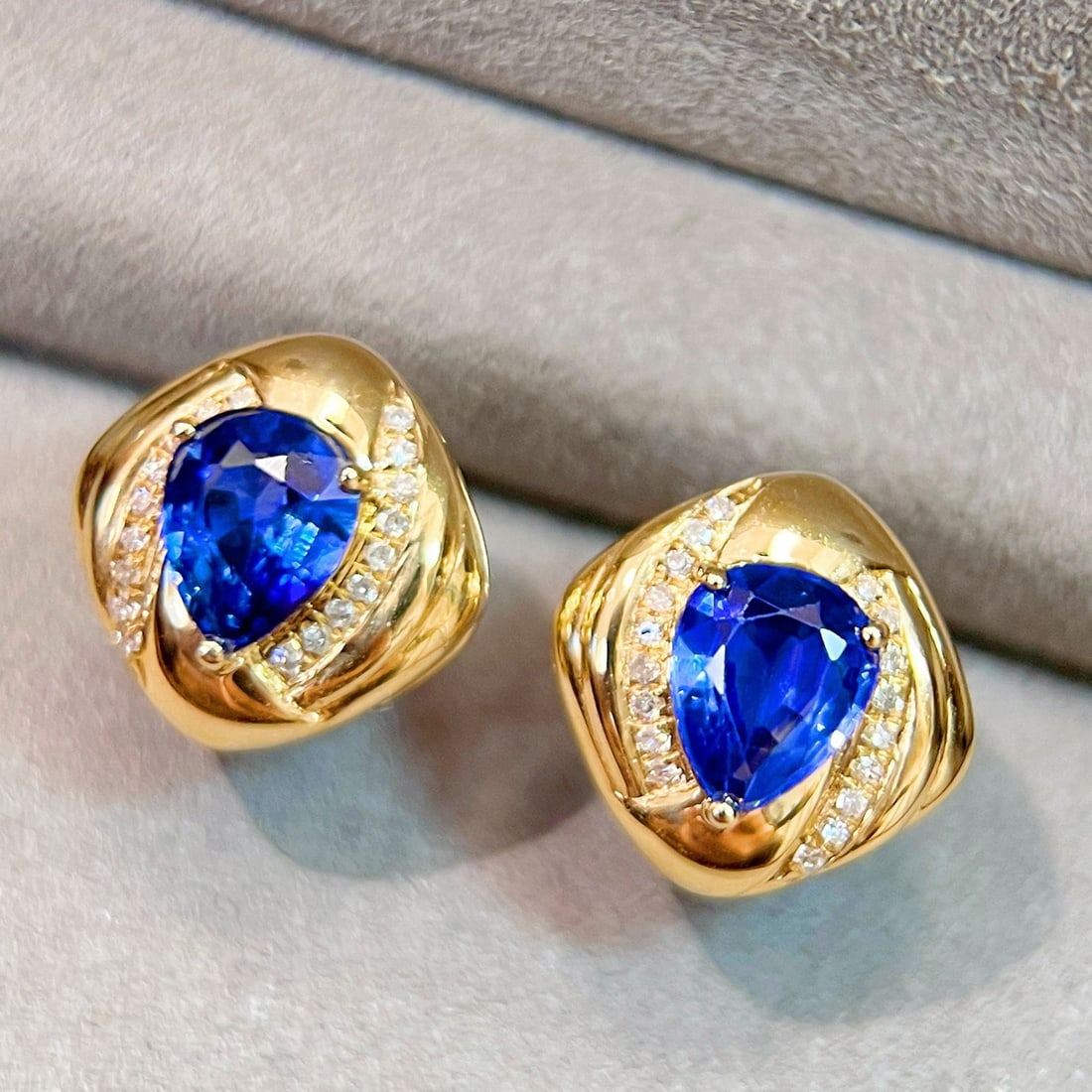 14k Gold 1.69 Ctw Natural Sapphire & Diamond Earrings - 6