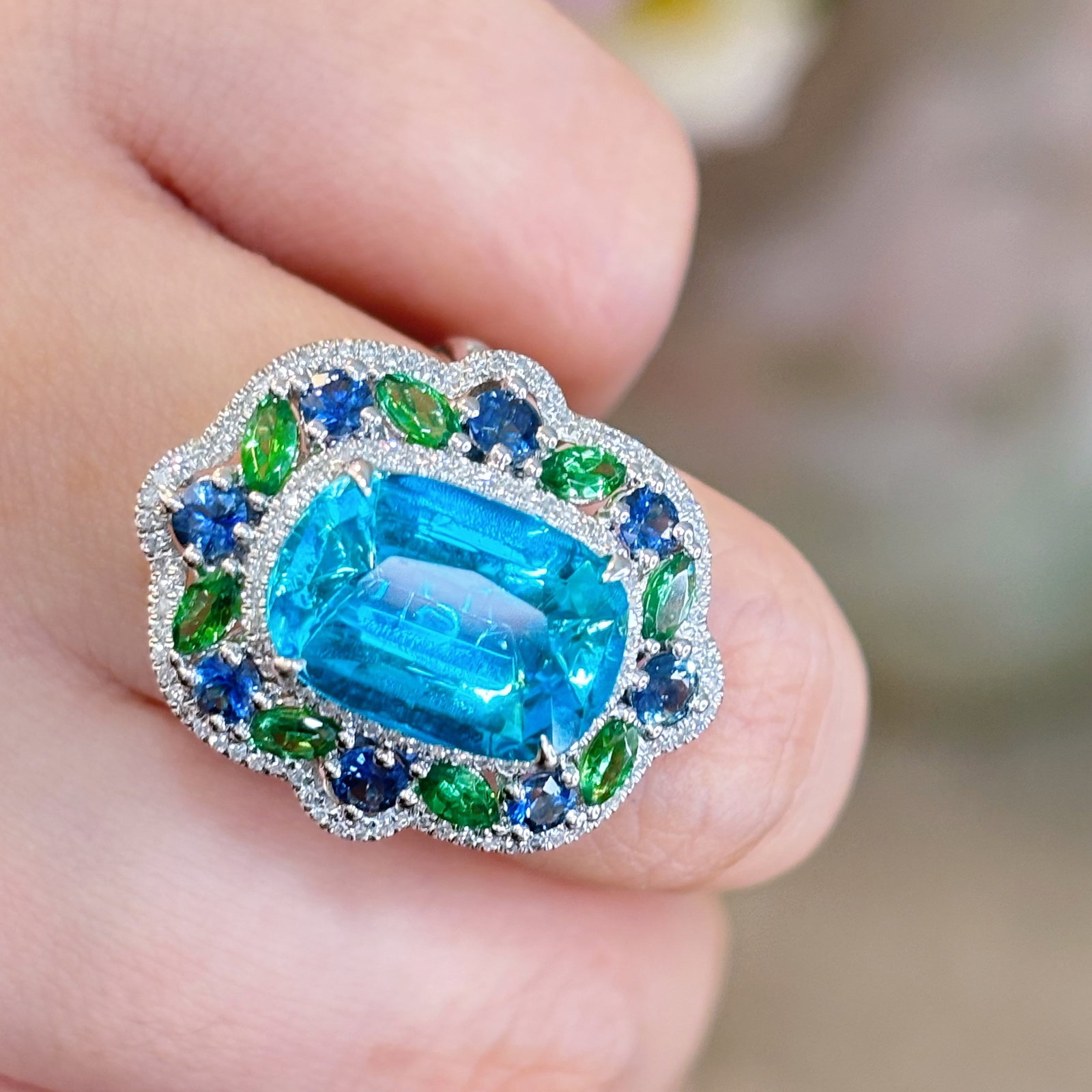 14k Gold 5.01 Ct Natural Paraiba Tourmaline & Diamond Ring - 8