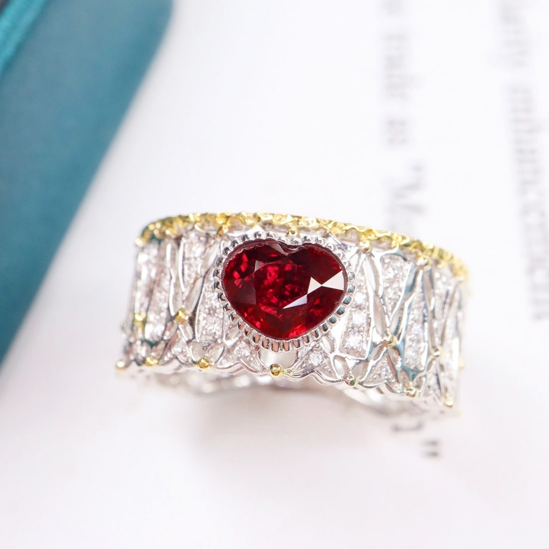 14k Gold 1.19 Ctw Natural Ruby & Diamond Ring: Ref:231110379 // gold content:14k gold // ring size:7. 25us // // main gemstone:ruby // shape:heart // carat weight:1. 01ct // color:pigeonblood red // treatment:natural // // adjacent gemstone 2 :