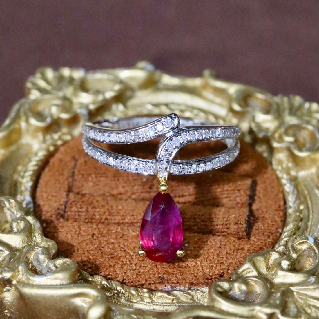 14k Gold 1.69 Ctw Natural Ruby & Diamond Ring - 4