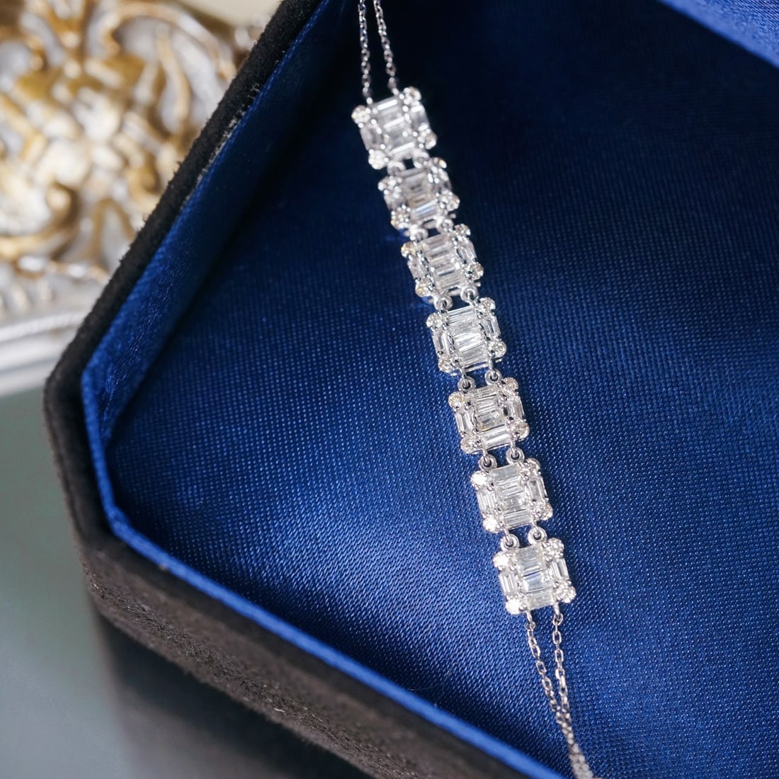 14k Gold 1.50 Ct Natural H Diamond Bracelet: Ref:231110403 // gold content:14k gold // main gemstone:diamond // shape:multiple // carat weight:1. 50ct // clarity grade:vs-si // color:h // treatment:natural // Condition: New Low Estimate: 8600