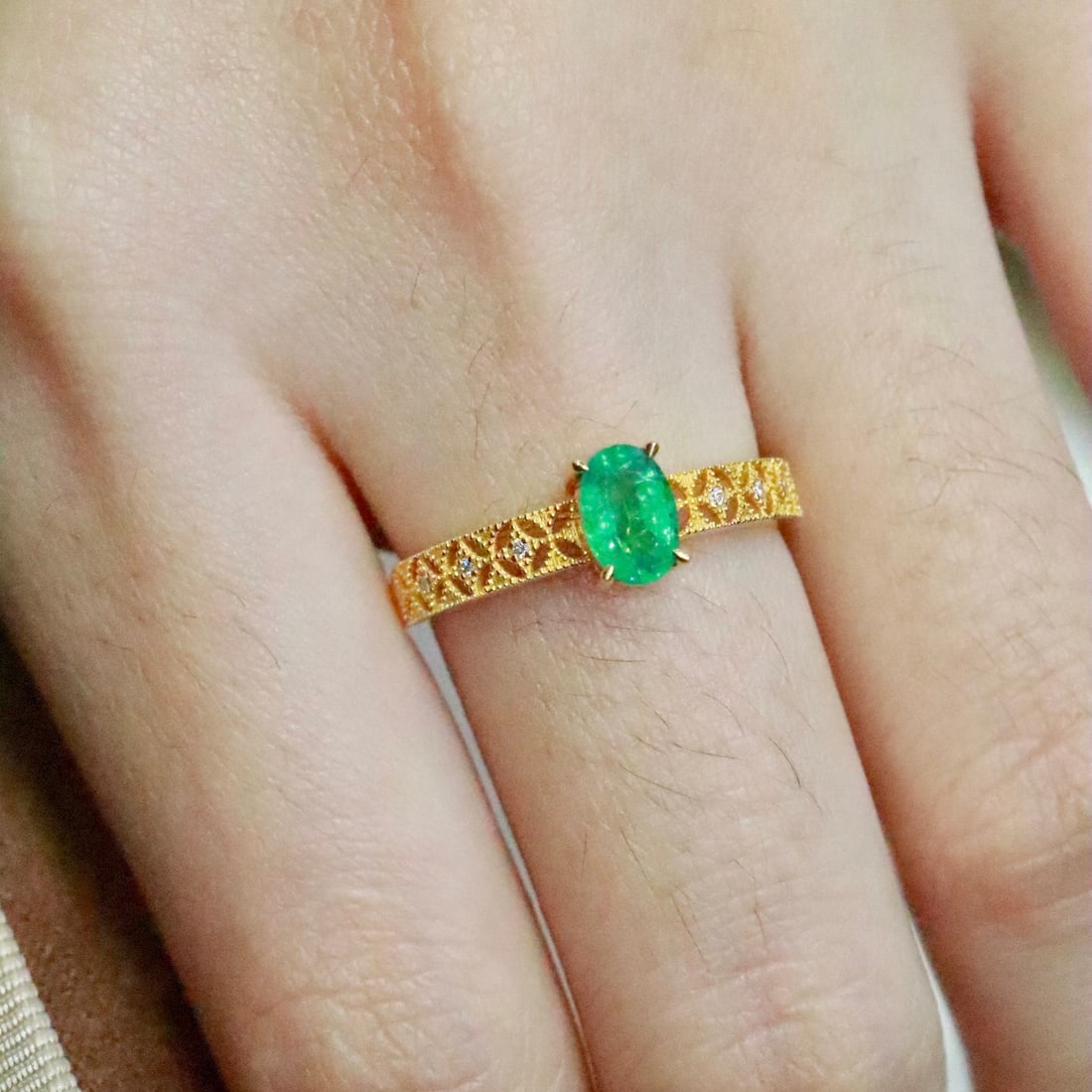 14k Gold 0.52 Ctw Natural Emerald & Diamond Ring - 6