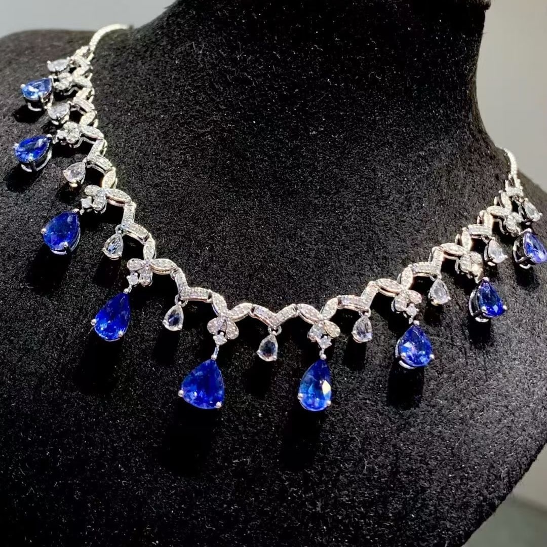 14k Gold 5.5 Ct Natural Sapphire & Diamond & Sapphire Necklace - 2
