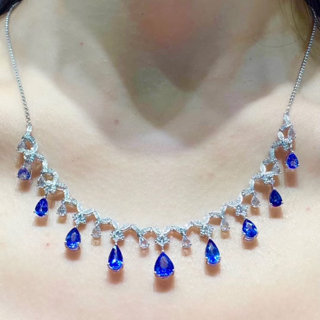 14k Gold 5.5 Ct Natural Sapphire & Diamond & Sapphire Necklace - 3