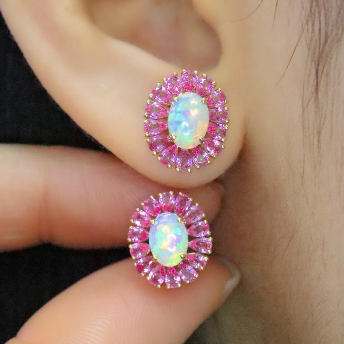 14k Gold 2.89 Ctw Natural Opal & Sapphire Earrings: Ref:231113118 // gold content:14k gold // main gemstone:opal // shape:oval // carat weight:0. 85ct // color:color // treatment:natural // // adjacent gemstone 2 : sapphire // number of stones:30 //